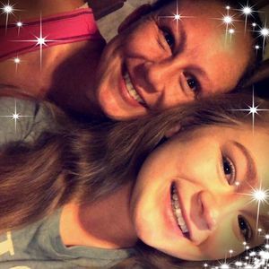 Meet your Posher, Crystal